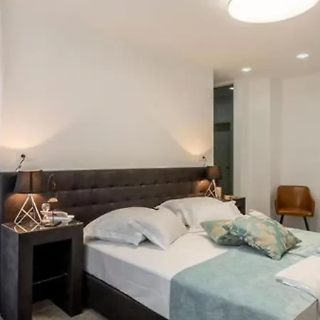 Modern & Stylish With Private Pool - Four Bedroom With Pool Villa *