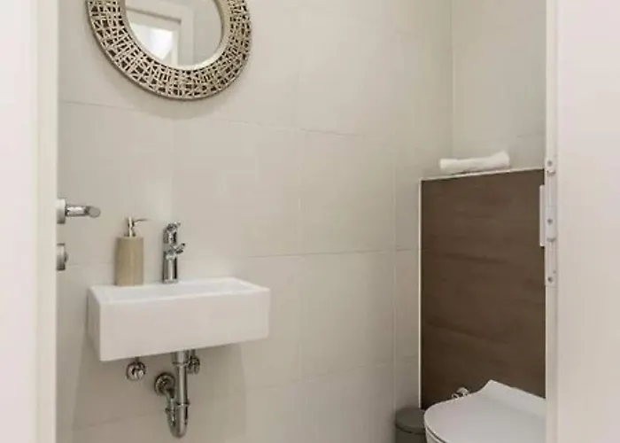 Villa Modern & Stylish With Private Pool - Four Bedroom With Pool